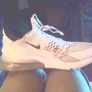 Men's Nike Air Max 27c Athletic shoes size 10 white/black